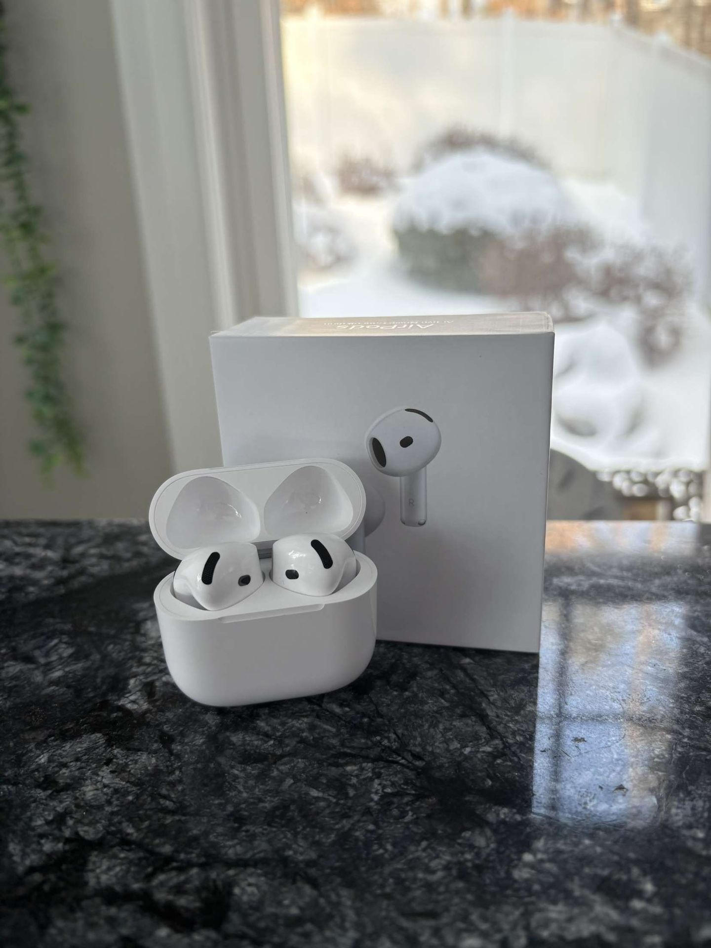 Apple Airpods, Gen 4