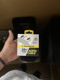 SCOSCHE twisted audio cables 25 Feet