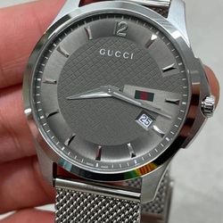 Gucci G-Timeless Quartz Slim YA126301