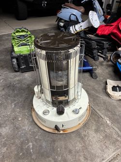 Toyostove KSA 85 Kerosene Heater White Clean