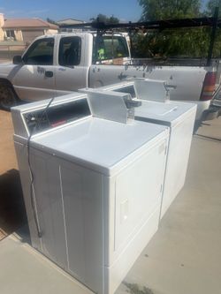 Coin laundry