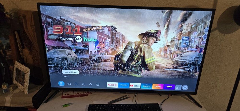 INSIGNIA 42" Class F20 Series Smart Full HD Fire TV, Voice Remote with Alexa, Free & Live TV