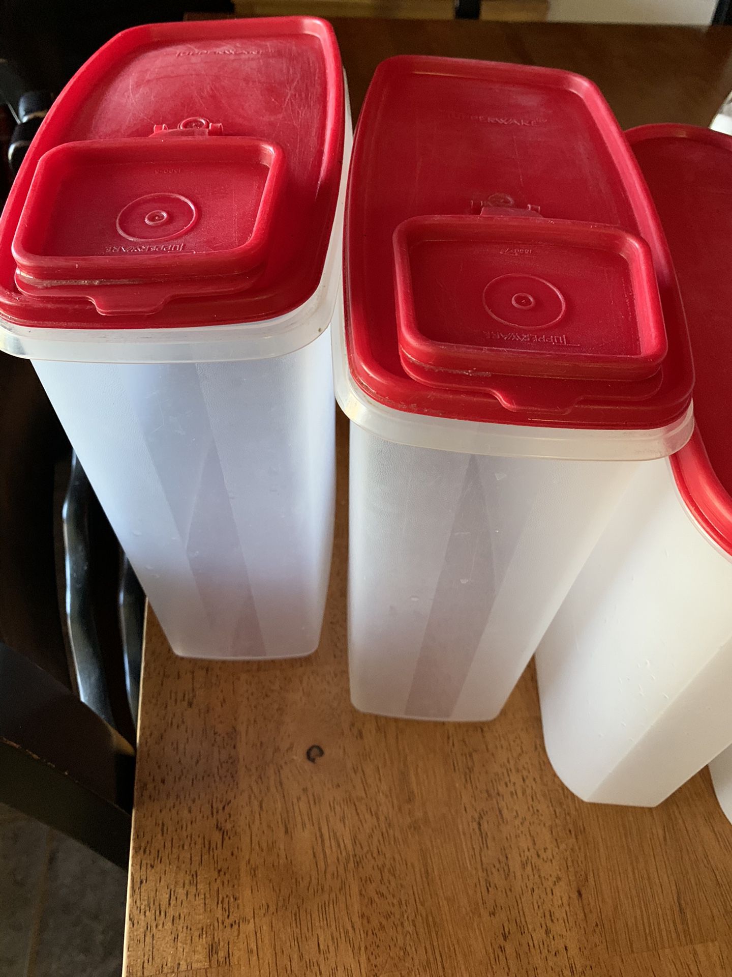 Tupperware - cereal container for Sale in US - OfferUp