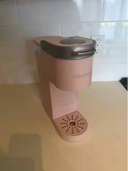 Like New Pink Keurig Single-Serve Coffee Maker