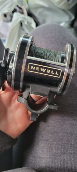 P220 F Newell Fishing Reel for Sale in Los Angeles, CA - OfferUp
