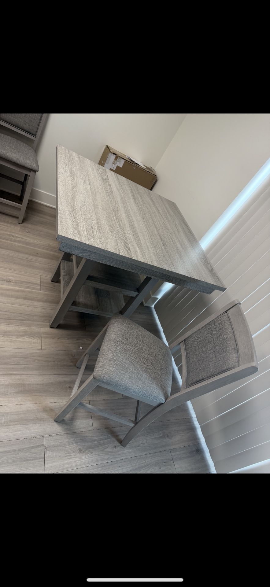 Dining Table With Chairs 