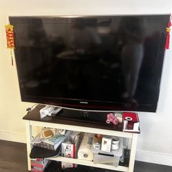 Samsung TV 52in + Firestick