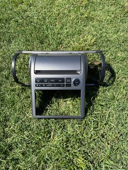 G35 Stereo Double Din Kit