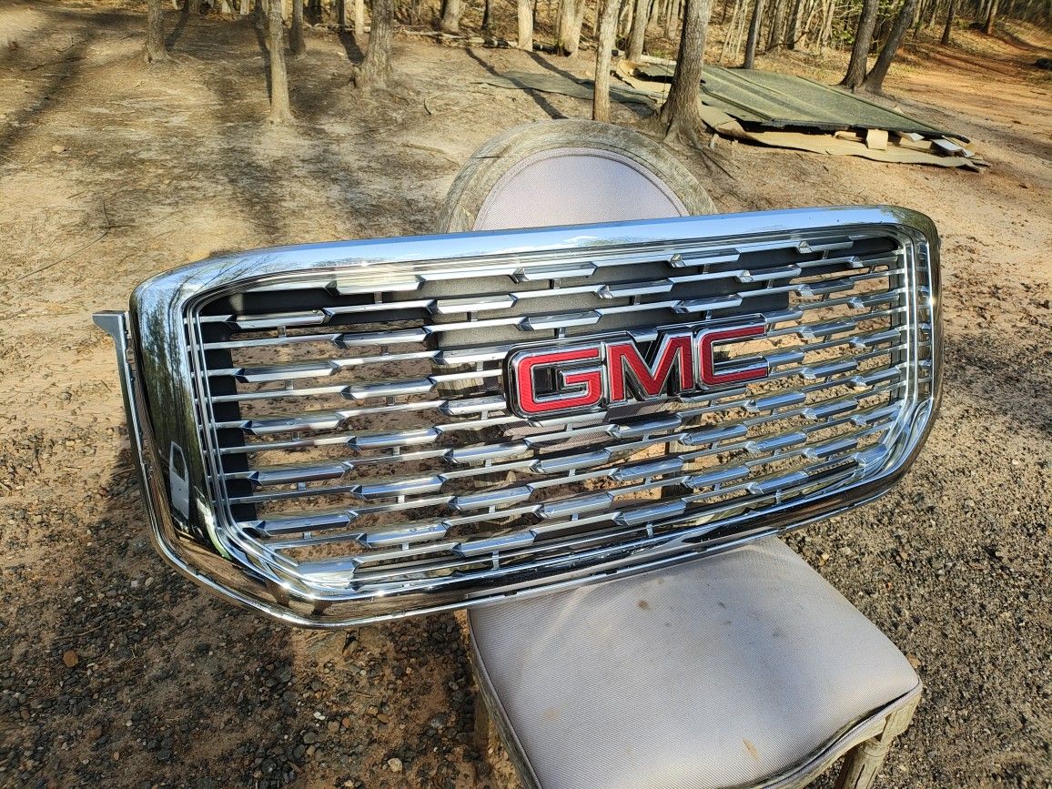 2015 To 2020 GMC Yukon Denali Chrome Grill With Emblem