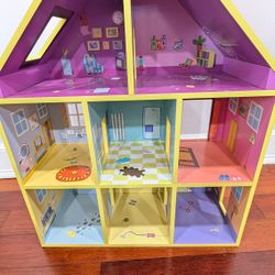 Peppa Pig Wooden Dollhouse 