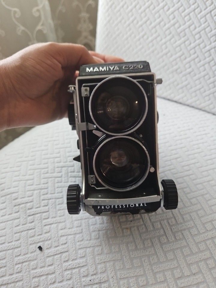 Mamiya C220 Professional Film Camera From Japan