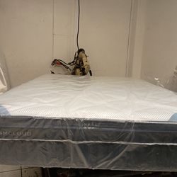 💤💤💤 $399 dreamcloud premier hybrid available $399 💤💤💤