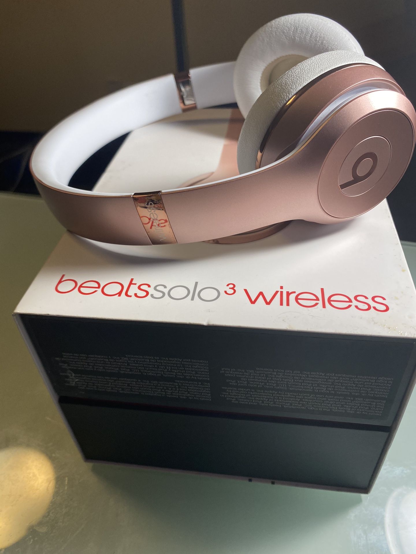 beats solo 3 wireless rose gold