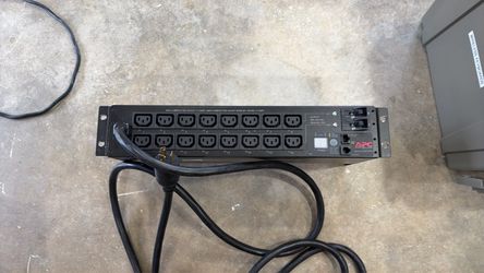 APC Switched Rack PDU 16-Outlet