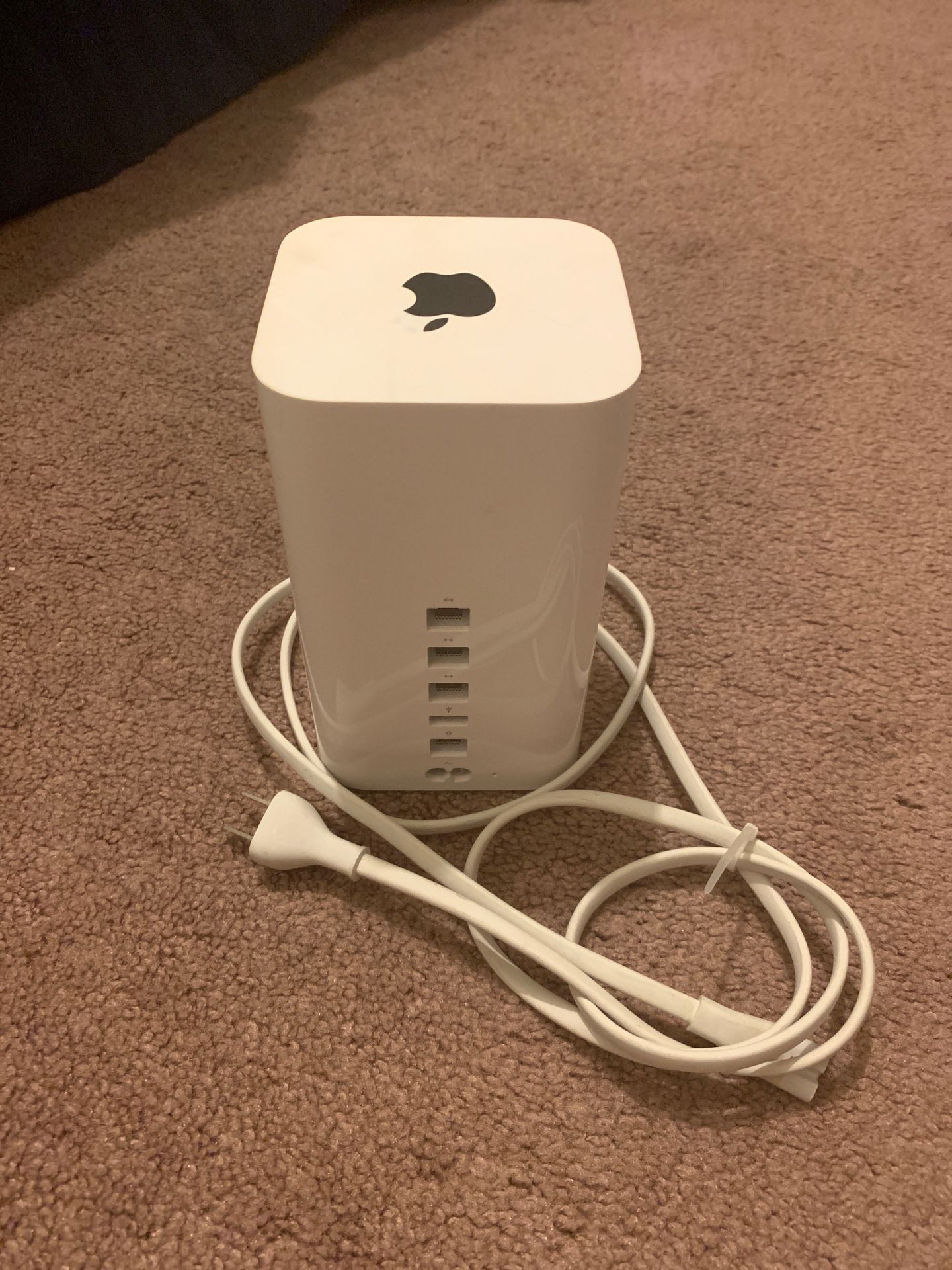 Apple A1470 AirPort Time Capsule (5th Generation) 2TB In Box #D1U0