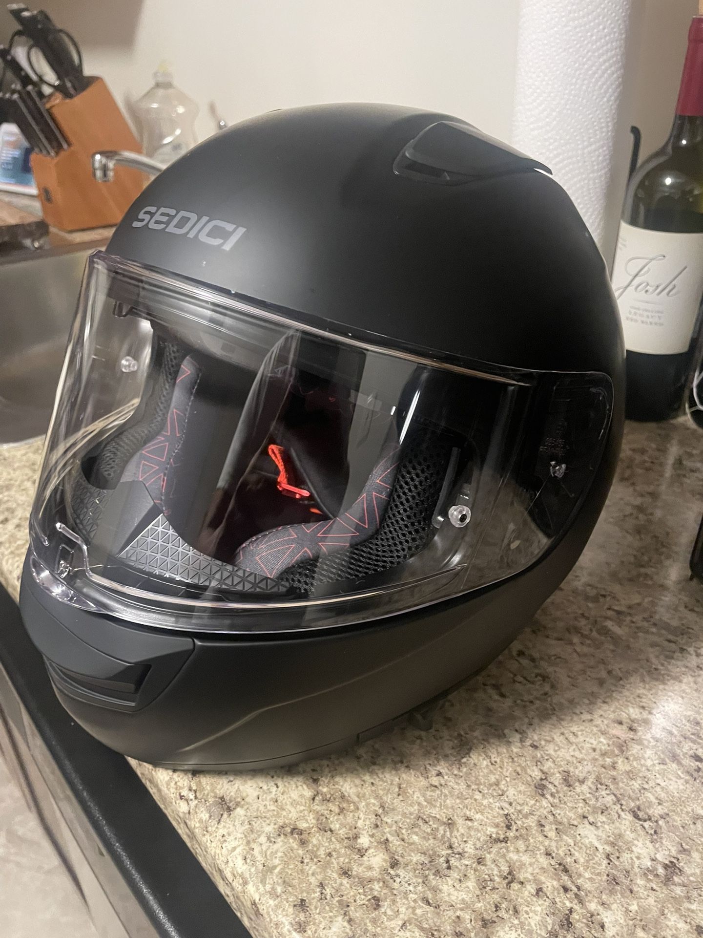 2 Sedici Motorcycle Helmets