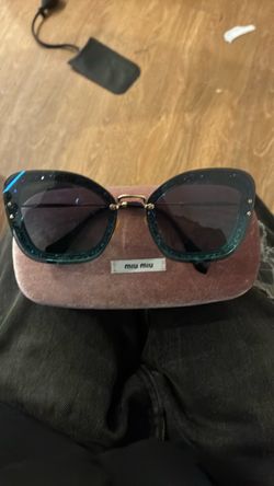 Authentic RARE Miu Miu Oversized SMU02T Cat-Eye Sunglasses