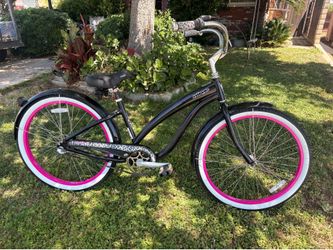 26” Nirve beach, cruise bike with gears in good shape