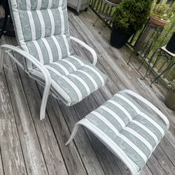 Chaise  Lounge 