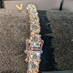 4mm 8.5" Moissanite Tennis Bracelet .925 Silver