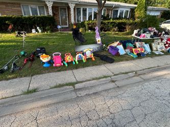 GARAGE SALE