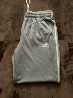 Men’s Adidas Grey XL sweats