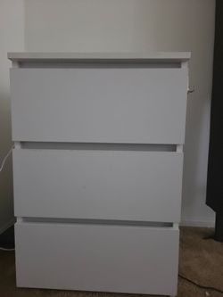 White 3-Drawer Night Stand