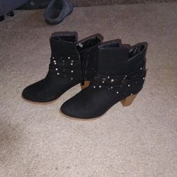 Ladies Black Boots