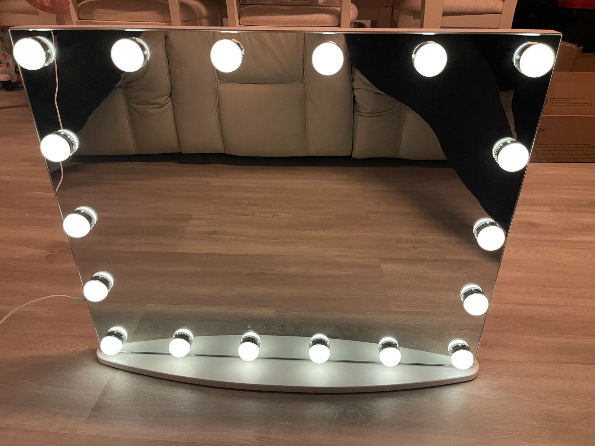 Makeup Vanity Mirror with Bulb Lights