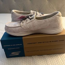 Skechers  On- The - Go