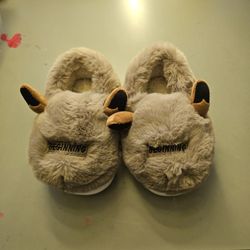 New Slippers Size Toddler Size 7