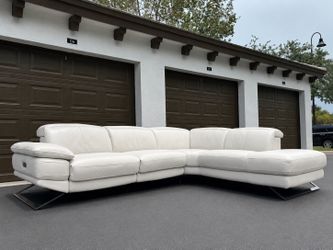 Sofa/Couch Sectional - Leather - Delivery Available 🚛
