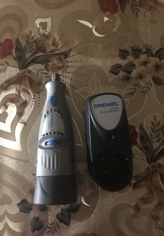 DREMEL 7300 and charger battery