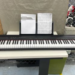 Roland Go Piano 88. Item No  817 (Shopgoodwill)