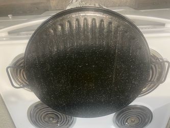 Large Black Speckled Enamel Roasting Pan