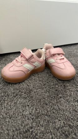 Toddler Pink Sneakers with Velcro Strap