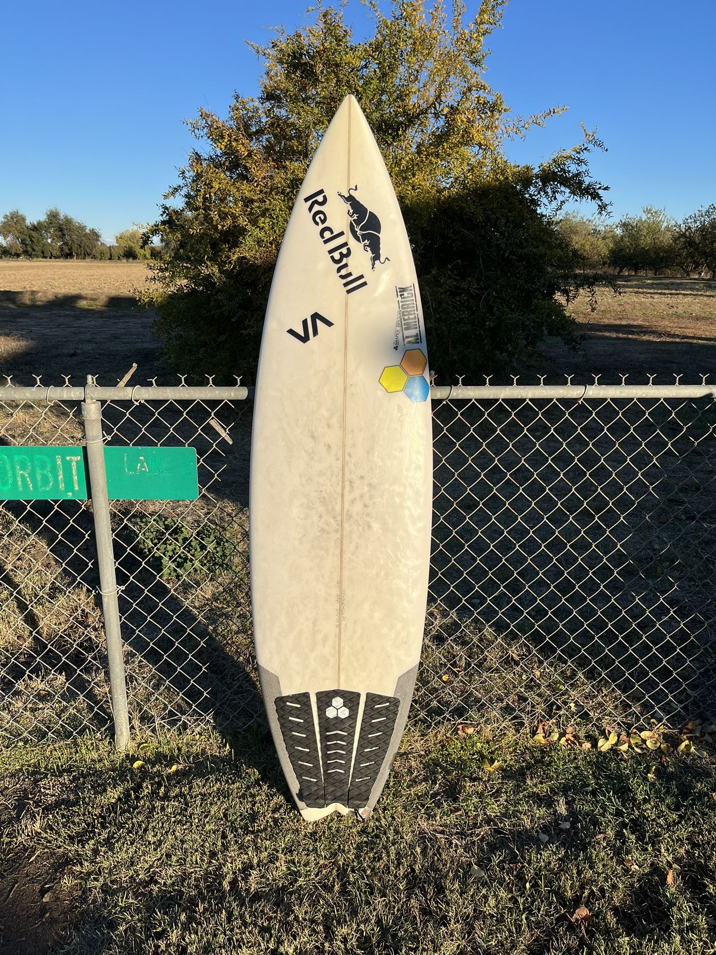 6’1 Surfboard