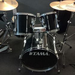 TAMA Rockstar DX  5 piece  With Sabian Cymbals    