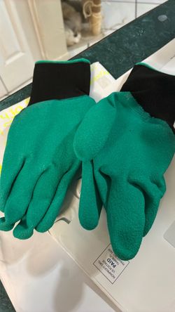 Gardening set with gloves