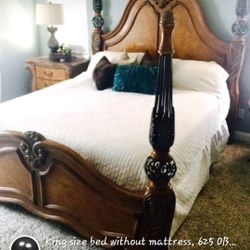 Beautiful Solid Wood King Size Bed $400