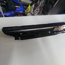 2024 -2026 Ev  Equinox front center light