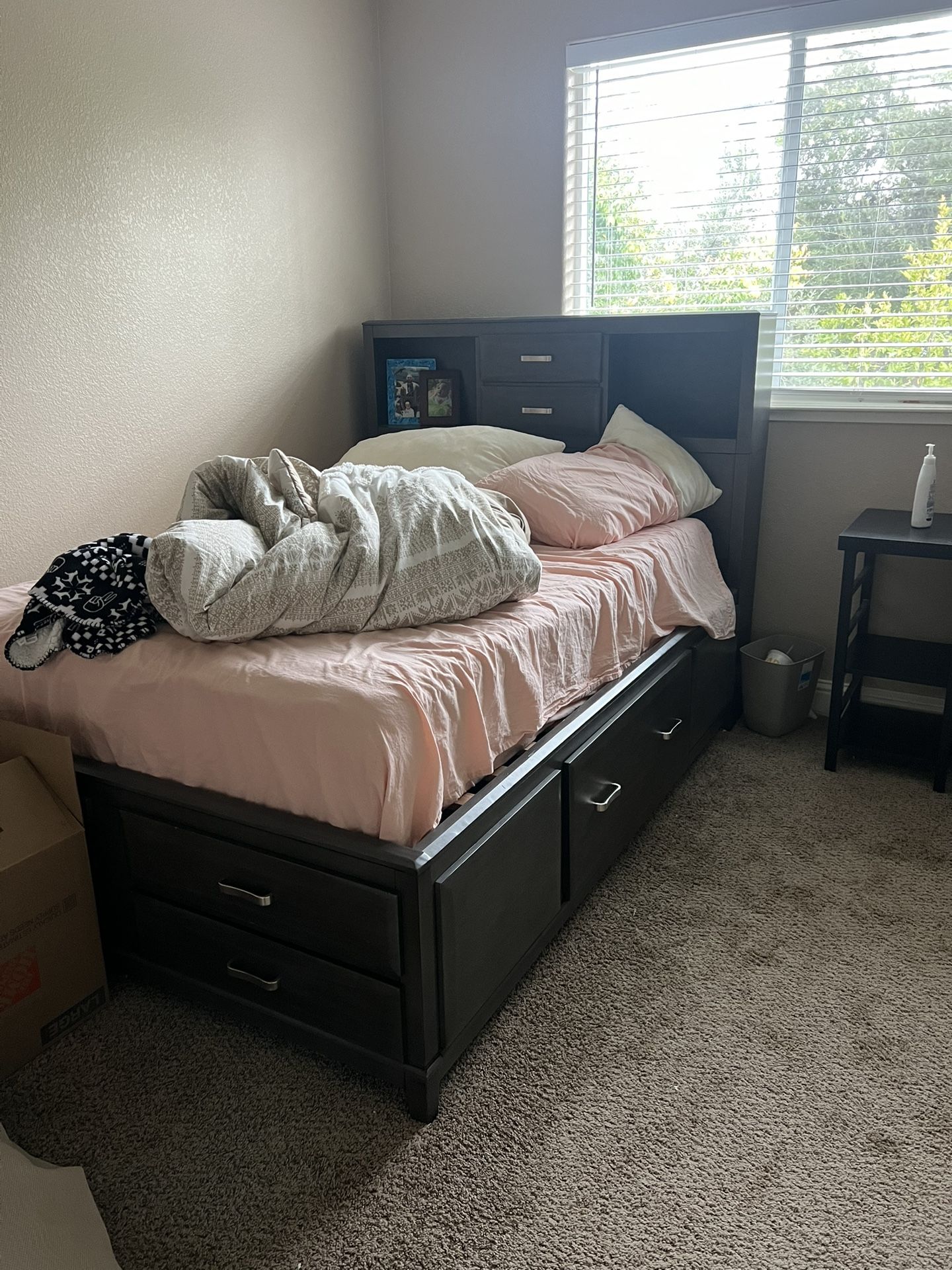 Full Storage Bed With 7 Drawers And Dresser