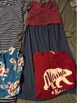 Medium maternity tops and dresses