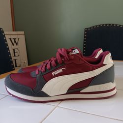 Puma st. Runner burgundy / maroon and white colored athletic running shoes. 