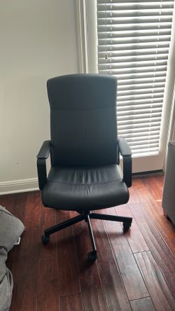 New office chair perfect for everything