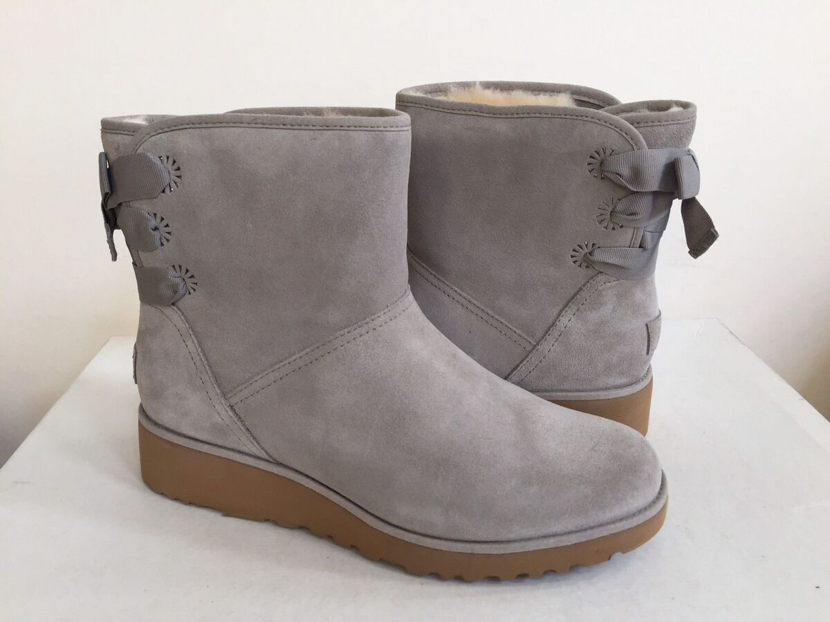 UGG CLASSIC MINI DREW SUNSHINE PERF SEAL BOW ANKLE BOOT US 8