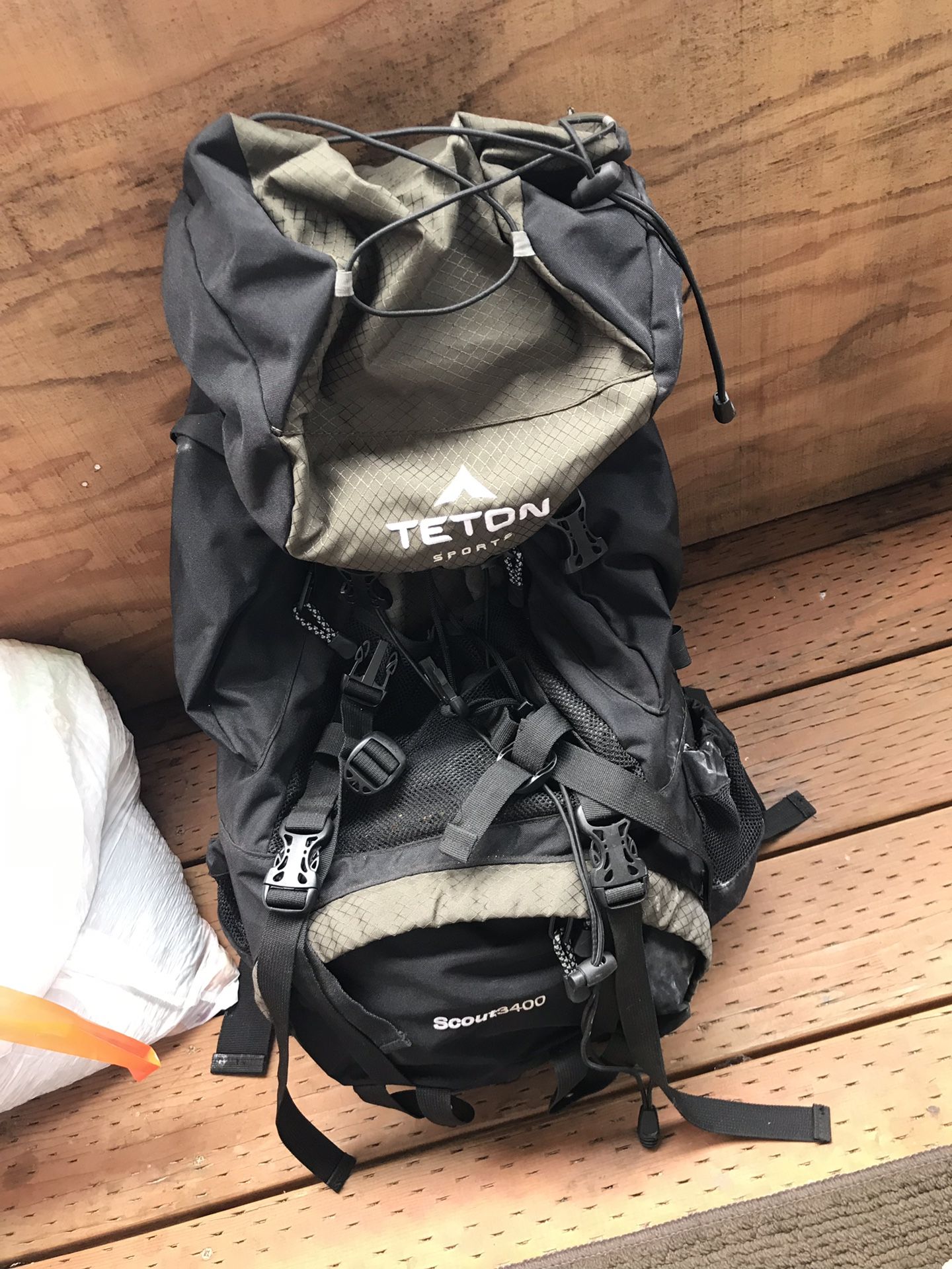 Hiking bag/backpack for sale. Good condition 55L