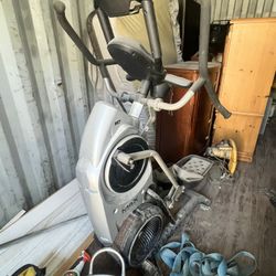 Max Trainer Good For Working Out 