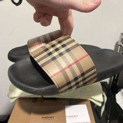 BURBERRY SLIDES MENS 8.5