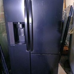 LG Refrigerator 3ft Large And 5.10 Ft Height 